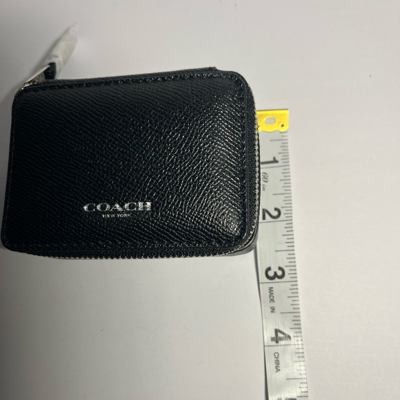 Coach Triple Pill Box With Crayon Hearts Print Interior
NWT - Picture 8 of 10